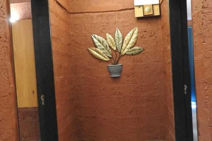 Room 17 of 45