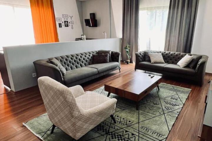 Room 1 of 24