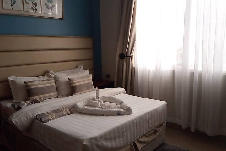 Room 10 of 26