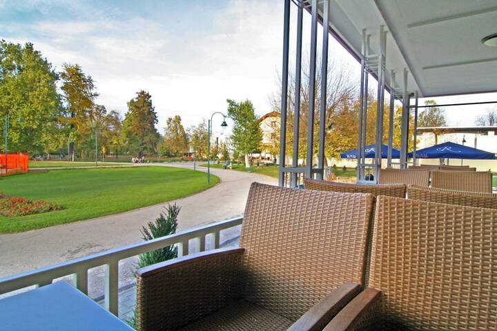 Terrace/Patio 12 of 32