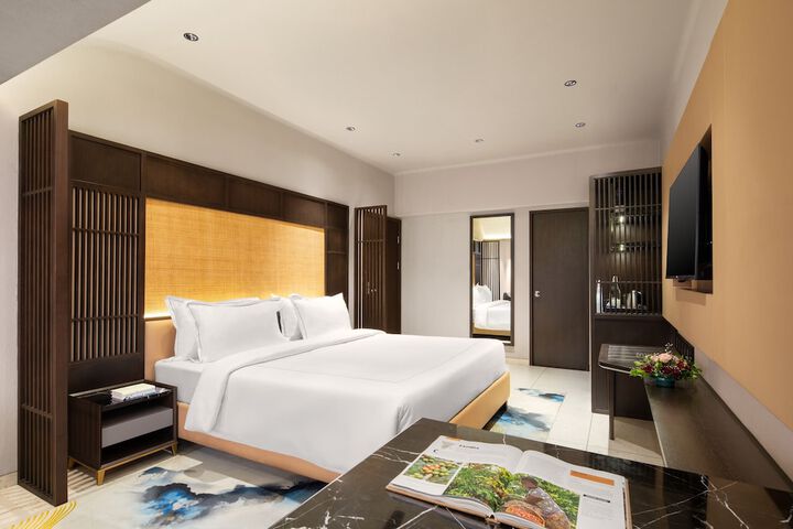 Room 15 of 44