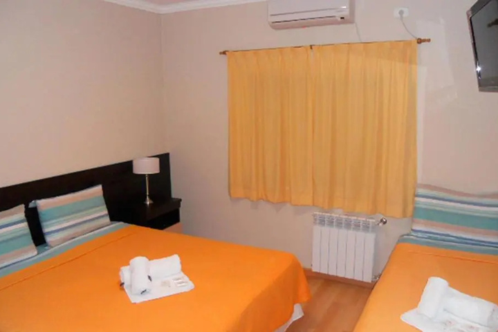 Room 7 of 18