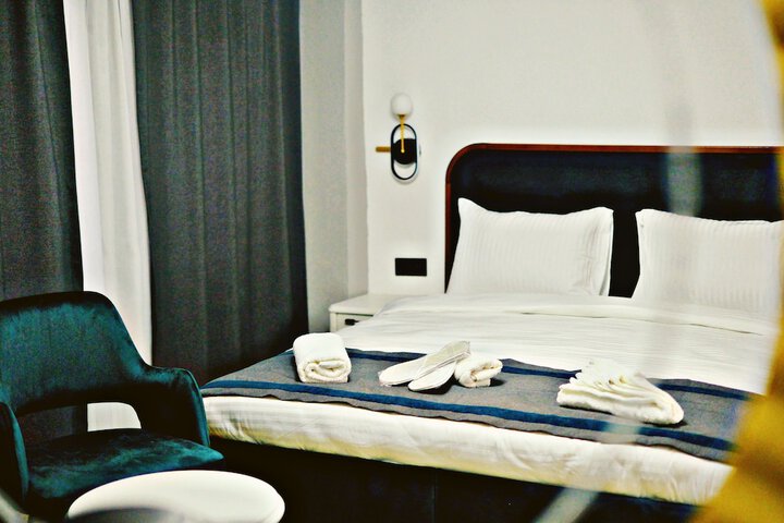 Room 35 of 42