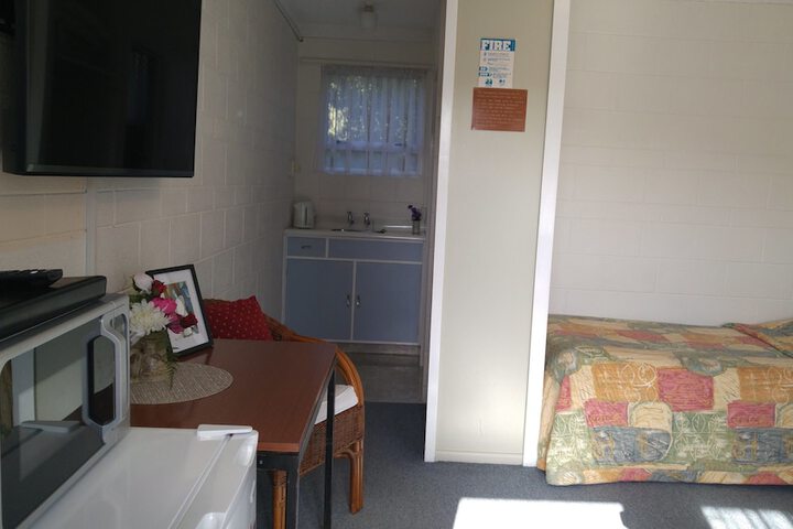 Room 19 of 86