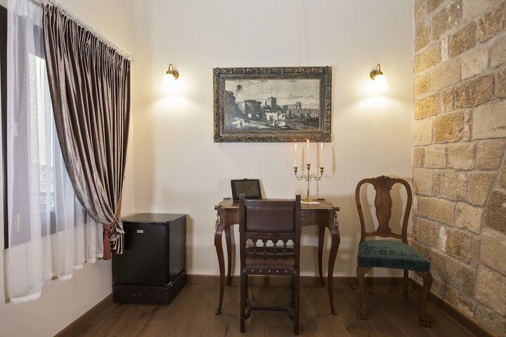 Room 8 of 56