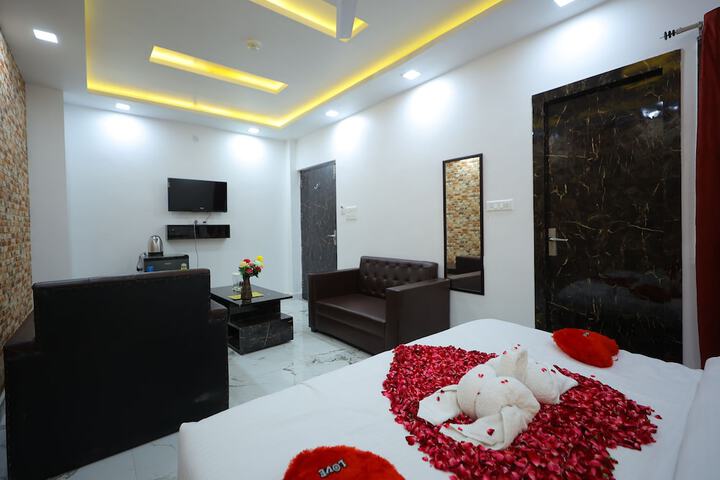 Room 14 of 15