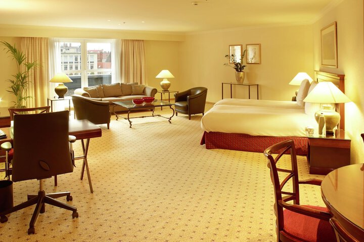 Room 41 of 122