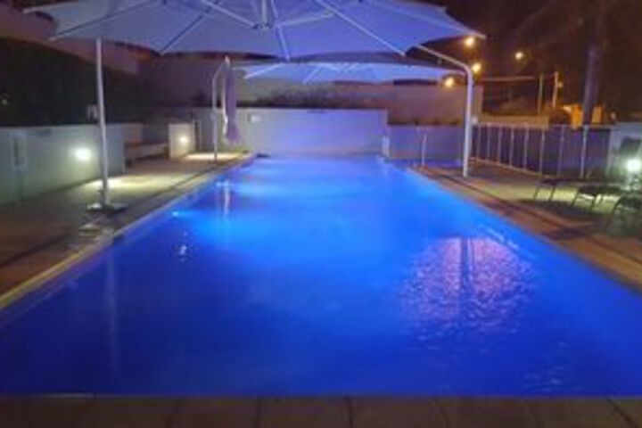 Pool 14 of 22