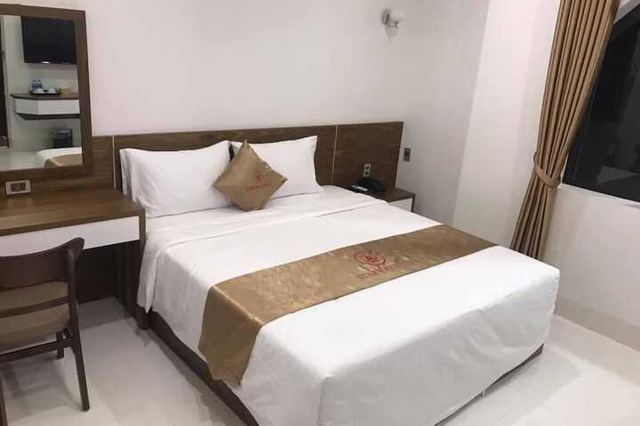 Room 10 of 41