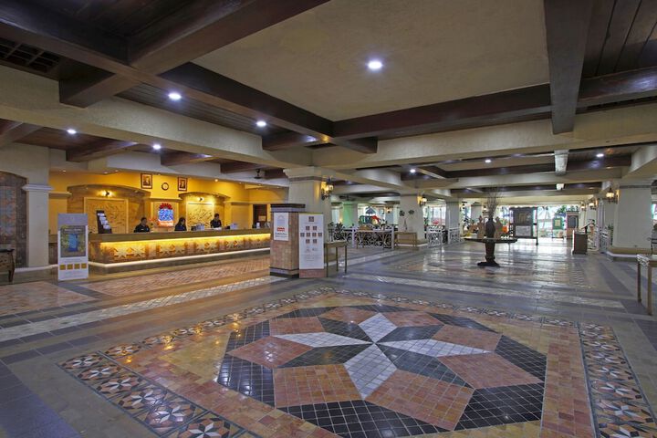 Lobby Photos