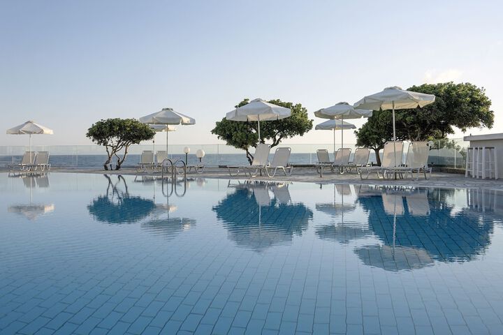 Pool 57 of 117
