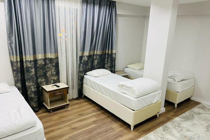 Room 26 of 40