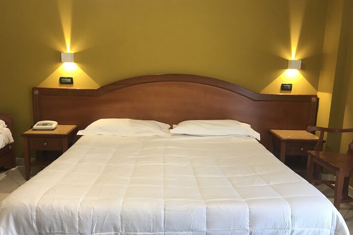 Room 8 of 56