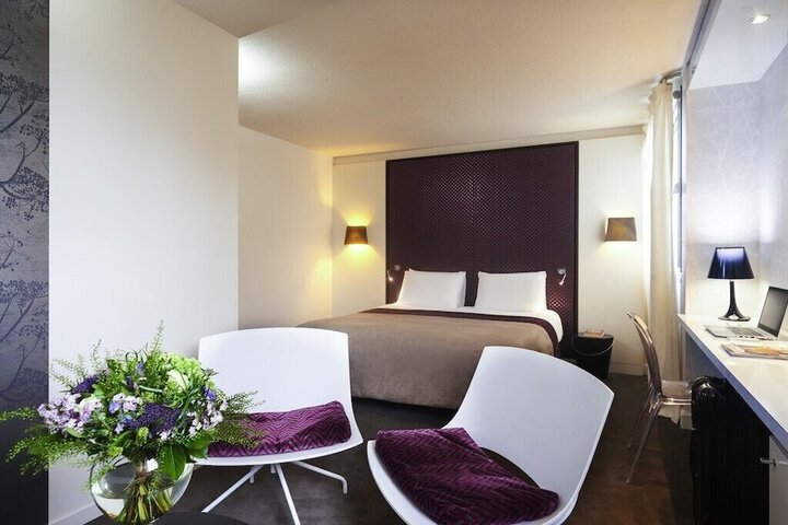 Room 10 of 87