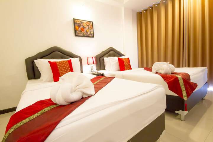 Room 28 of 62