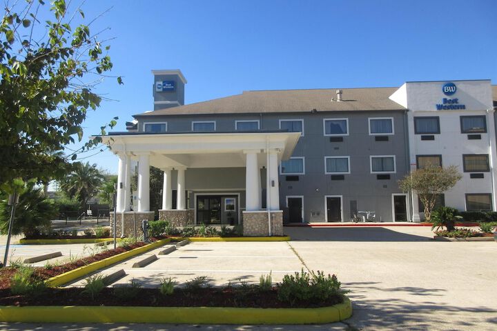 Hotel Entry