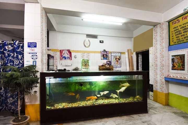 SPOT ON 49451 New Bishnupriya Hotel