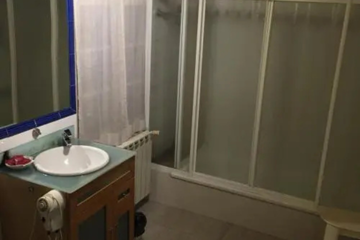 Room 15 of 21