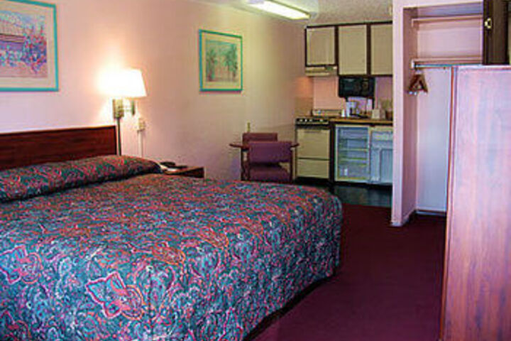 Room 15 of 29