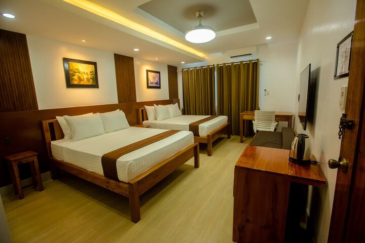 Room 4 of 72