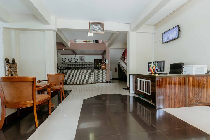 Hotel Interior 4 of 126