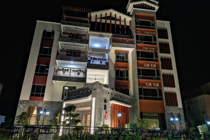 Hotel 2 of 12