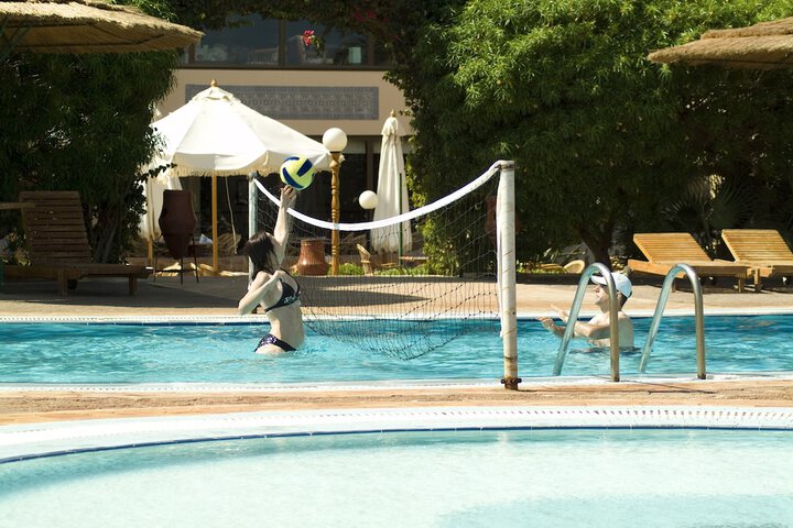 Pool 40 of 120