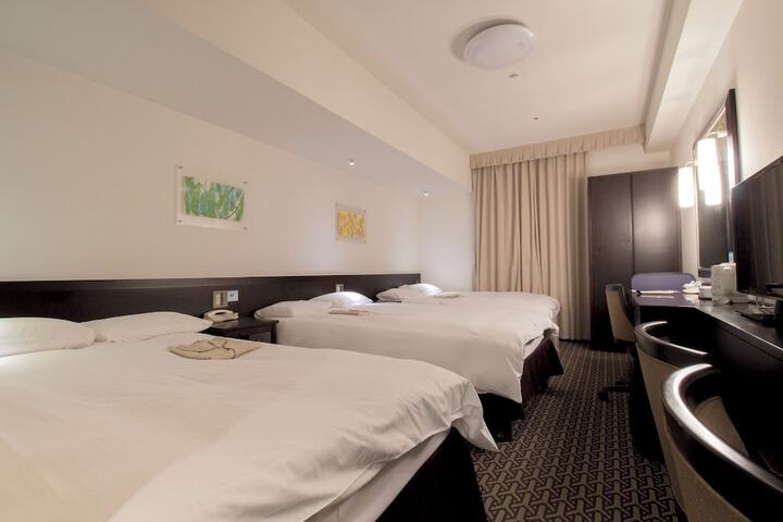 Room 20 of 86