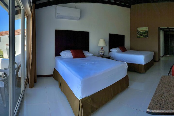 Room 18 of 189