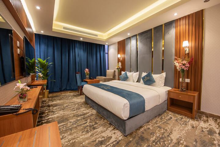 Room 15 of 47