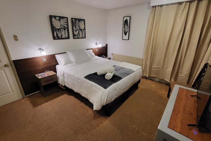 Room 8 of 18