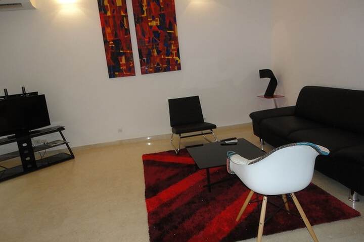 Room 13 of 20