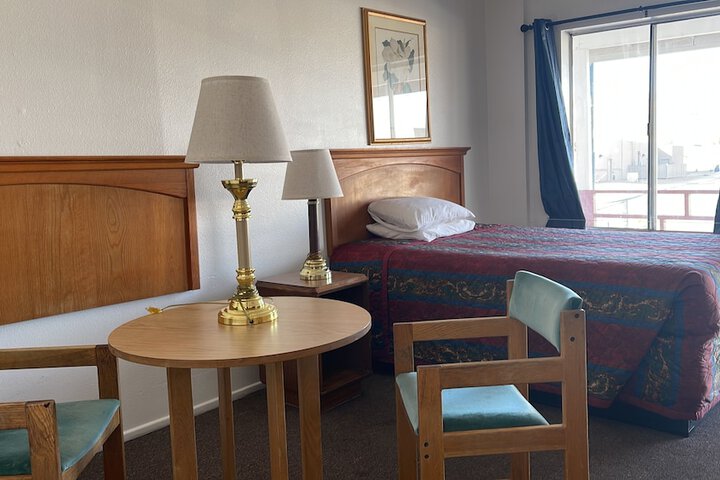 Room 17 of 41