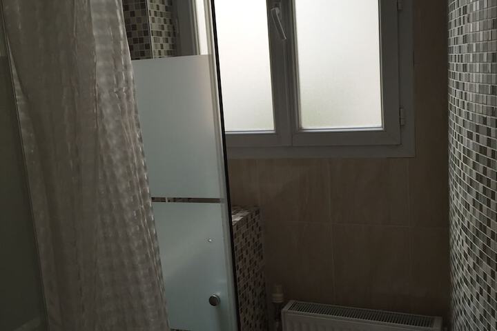 Room 40 of 61