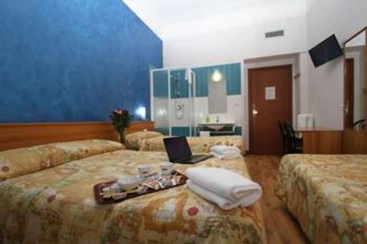 Room 22 of 40