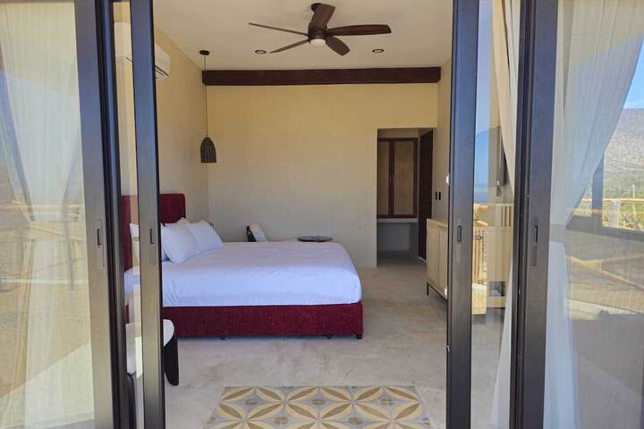 Room 14 of 66