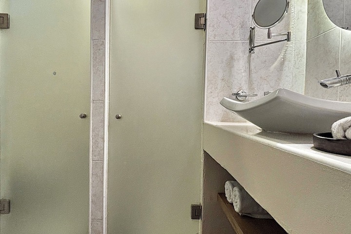Bathroom Interior Photo