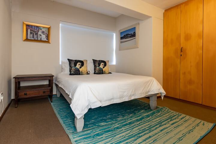 Room 12 of 52