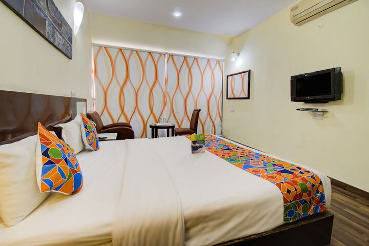 Room 15 of 16