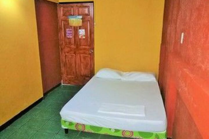 Room 35 of 71