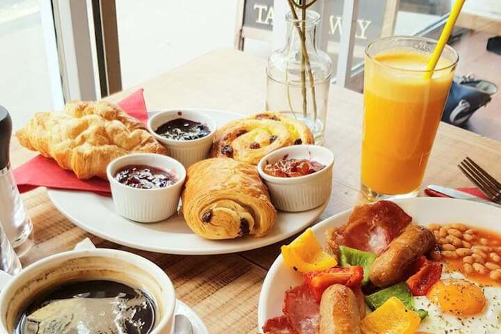 Breakfast/Coffee Service 22 of 28