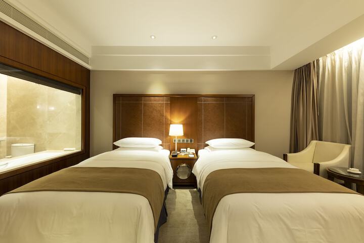 Room 16 of 59