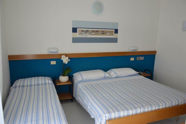Room 18 of 68
