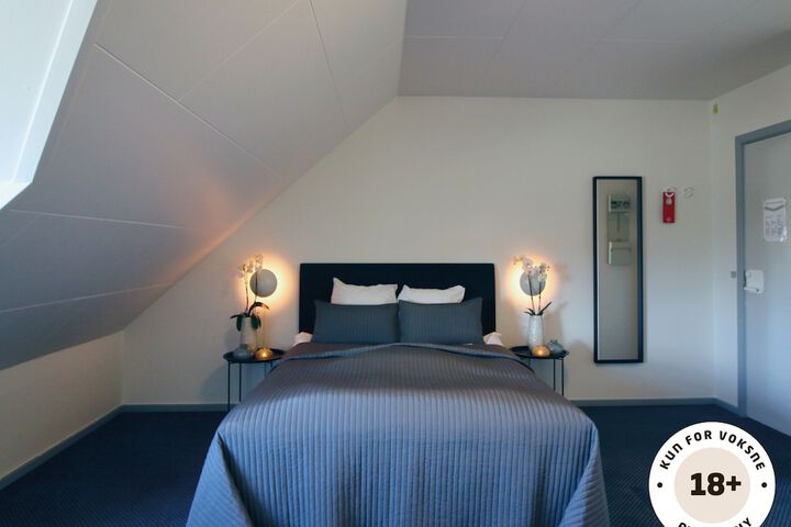 Room 14 of 28