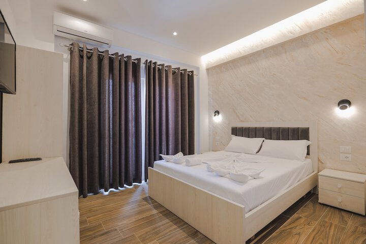 Room 10 of 64