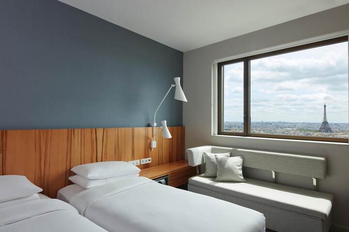 Room 51 of 101