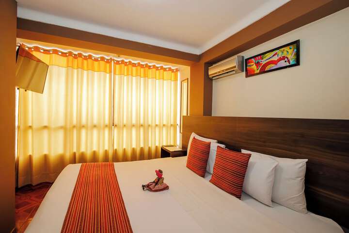 Room 27 of 96