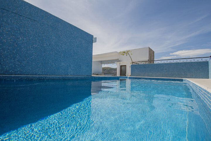Pool 35 of 95