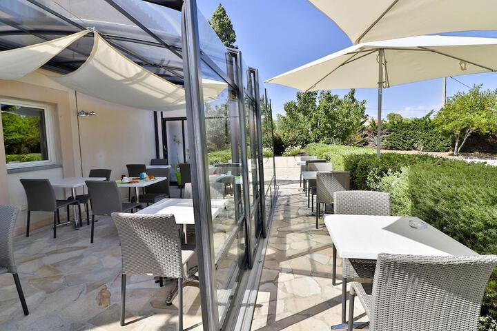 Terrace/Patio 18 of 51