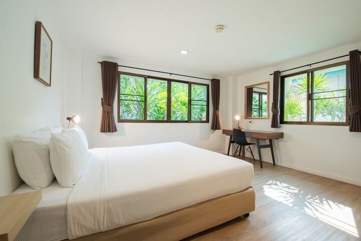 Room 32 of 185